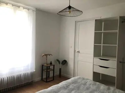 Un ou plusieurs lits dans un hébergement de l'établissement chambre 24h du mans