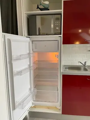Cuisine ou kitchenette dans l'établissement Magnifique logement au pied du Château