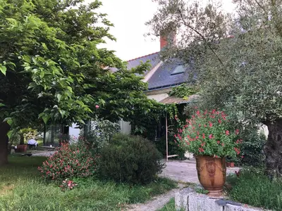 Jardin de l'établissement LA FERME DE RUSSÉ