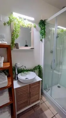 Salle de bains dans l'établissement chez Stéphanie proche zoo de Beauval