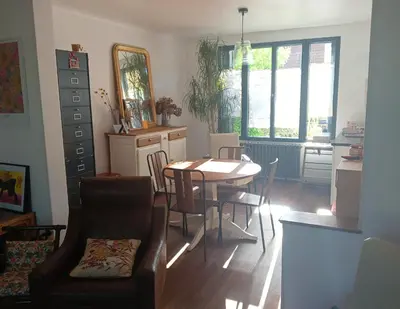 Coin salon dans l'établissement Chez Cléo