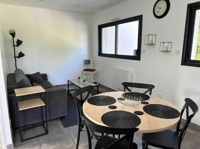 Coin salon dans l'établissement Appartement Le Mans proche du circuit des 24h