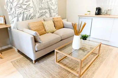 Coin salon dans l'établissement Le naturel - Superbe logement - Extérieur privatif - Centre ville