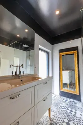 Salle de bains dans l'établissement Les marmousets, 5 minutes du Zoo
