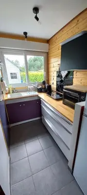 Cuisine ou kitchenette dans l'établissement Belle maison - 5 chambres 4 sdb - proche circuit et pôle européen du cheval - idéal groupes & familles