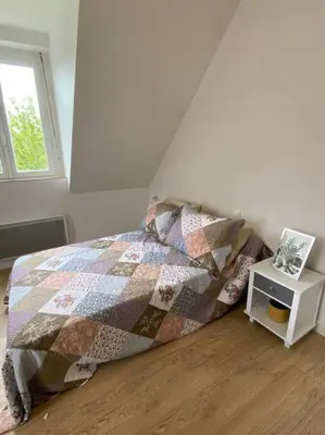 Un ou plusieurs lits dans un hébergement de l'établissement Studio lumineux de 35m2 au cœur de Solesmes