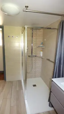 Salle de bains dans l'établissement Chambre d'hôtes proche Chenonceau