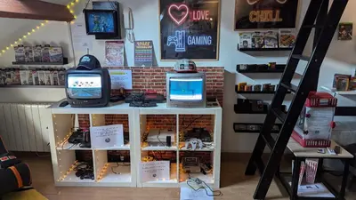 Télévision ou salle de divertissement dans l'établissement Escale Idéale Gite Gaming Séminaire Team Building