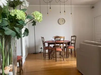 Coin salon dans l'établissement Maison classée 3 étoiles à Vouvray Loire Valley