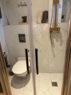 Salle de bains dans l'établissement 24 heures du Mans