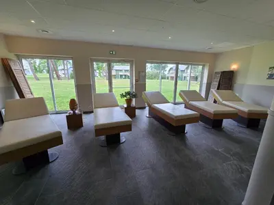 Coin salon dans l'établissement Richelieu et les mille châteaux