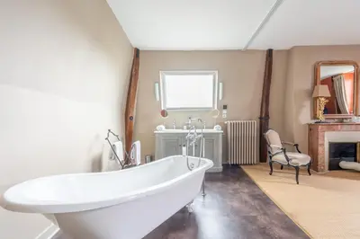 Salle de bains dans l'établissement La Dixmeresse