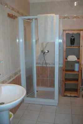Salle de bains dans l'établissement La Cochetière