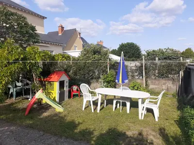 Jardin de l'établissement Loue maison 24h du Mans voiture,moto