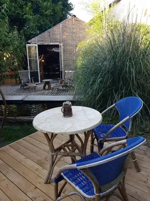 Jardin de l'établissement La cabane de Mimi la Sardine