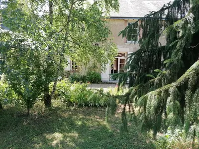 Jardin de l'établissement La Robinière Maison d'Hôtes
