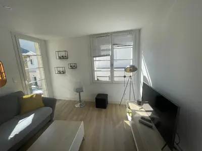 Coin salon dans l'établissement Bel appartement 6p Tours Centre