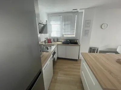 Cuisine ou kitchenette dans l'établissement Bel appartement 6p Tours Centre