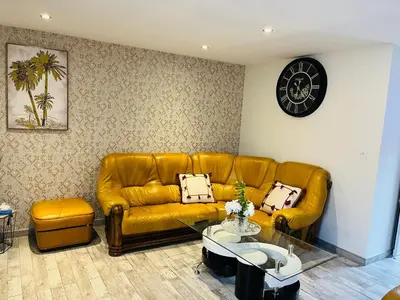 Coin salon dans l'établissement Charmante maison à Blois - Terrasse privée - 8 pers