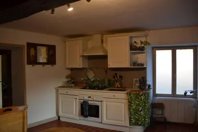 Cuisine ou kitchenette dans l'établissement La Petite Ferme