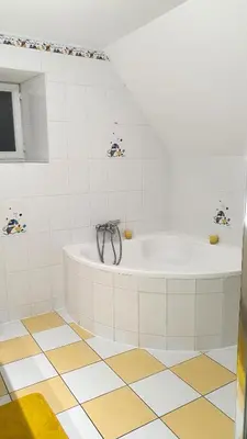 Salle de bains dans l'établissement Bois de Crâne