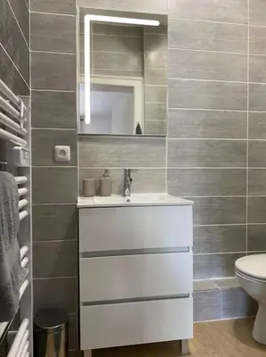 Salle de bains dans l'établissement Le New York Appart' T1 Bis au centre du MANS