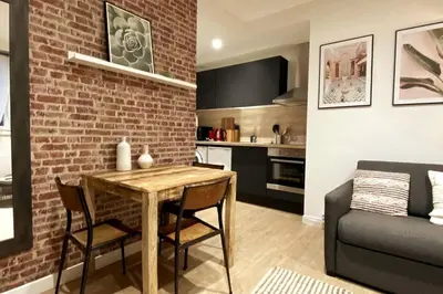 Cuisine ou kitchenette dans l'établissement Le Marrakech Appart' T1 au centre du Mans