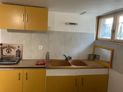 Cuisine ou kitchenette dans l'établissement Giret's Studio privé
