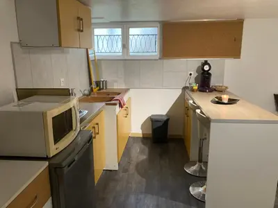 Cuisine ou kitchenette dans l'établissement Giret's Studio privé