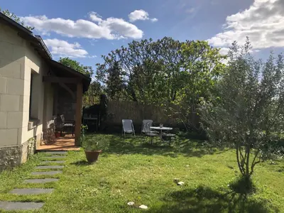 Jardin de l'établissement Le VIEUX CHAI