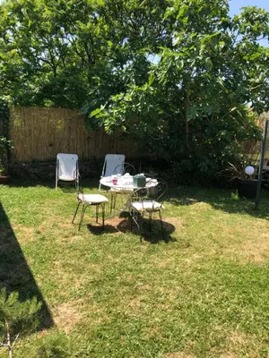 Jardin de l'établissement Le VIEUX CHAI