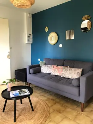 Coin salon dans l'établissement Le VIEUX CHAI