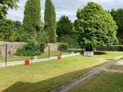 Jardin de l'établissement GITE DE LA CAZELLERIE