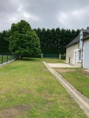 Jardin de l'établissement GITE DE LA CAZELLERIE