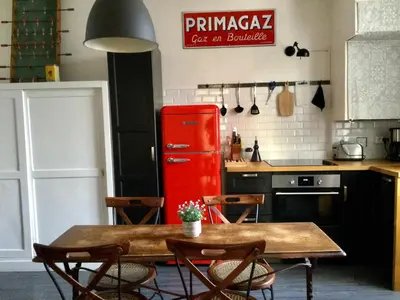Cuisine ou kitchenette dans l'établissement L'APPART de 75 m², déco sympa à Tours