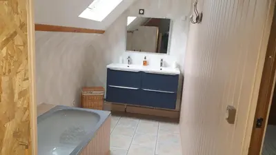 Salle de bains dans l'établissement Verdure tourangelle