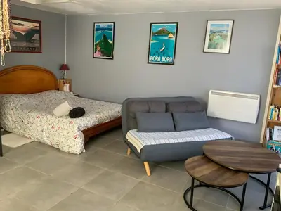 Un ou plusieurs lits dans un hébergement de l'établissement Maison d’hôtes accès piscine