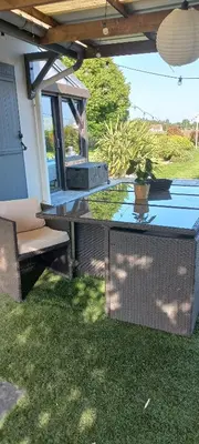 Tennis de table au sein de l'établissement Chambre indépendante piscine en saison petit déjeuner inclus ou à proximité