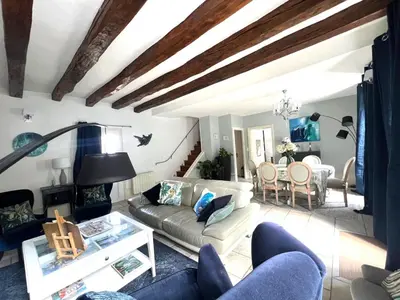 Coin salon dans l'établissement gite Chezelle
