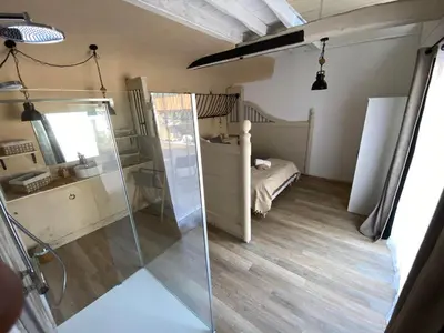 Salle de bains dans l'établissement Les Ecuries de la Barre