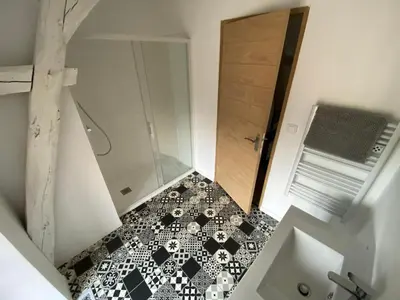 Salle de bains dans l'établissement Les Ecuries de la Barre