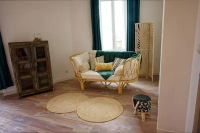 Coin salon dans l'établissement La Thorésienne