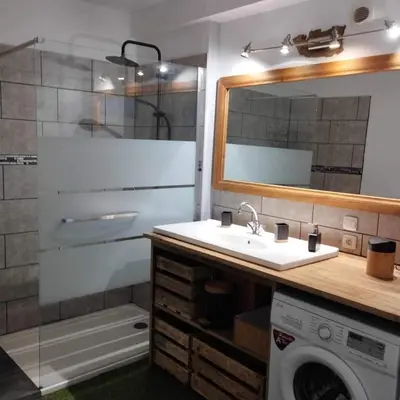 Salle de bains dans l'établissement Les chambres du vieux quartier