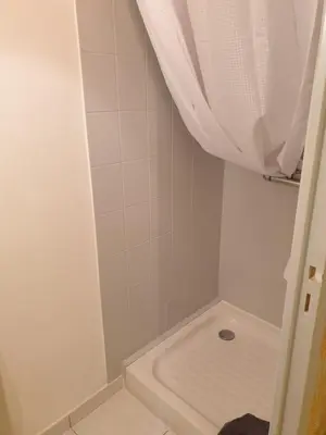 Salle de bains dans l'établissement Le Relais du Chateau