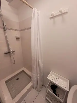 Salle de bains dans l'établissement Le Relais du Chateau
