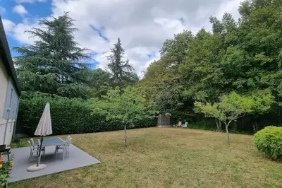 Jardin de l'établissement Maison à l'Orée des bois