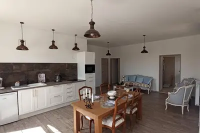 Cuisine ou kitchenette dans l'établissement Gîte à la campagne -maison individuelle -Piscine