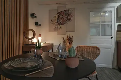 Plan de l'établissement Le Joli’Mans, appartement refait à neuf, entièrement équipé, pour 2 personnes, proche quartier historique et centre