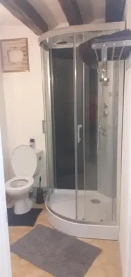 Salle de bains dans l'établissement Chez Mick