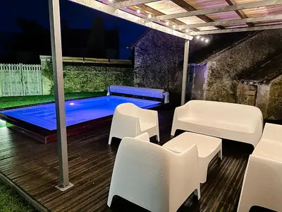 Piscine de l'établissement Gites-domainedupin, gîte de la Closerie ou située à proximité